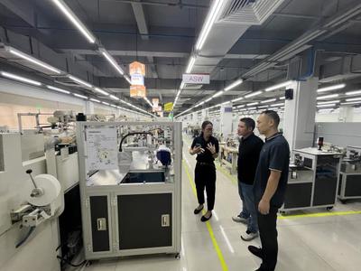 市政府駐深圳辦事處赴廣東溢達紡織考察交流數(shù)字技術(shù)服務(wù)